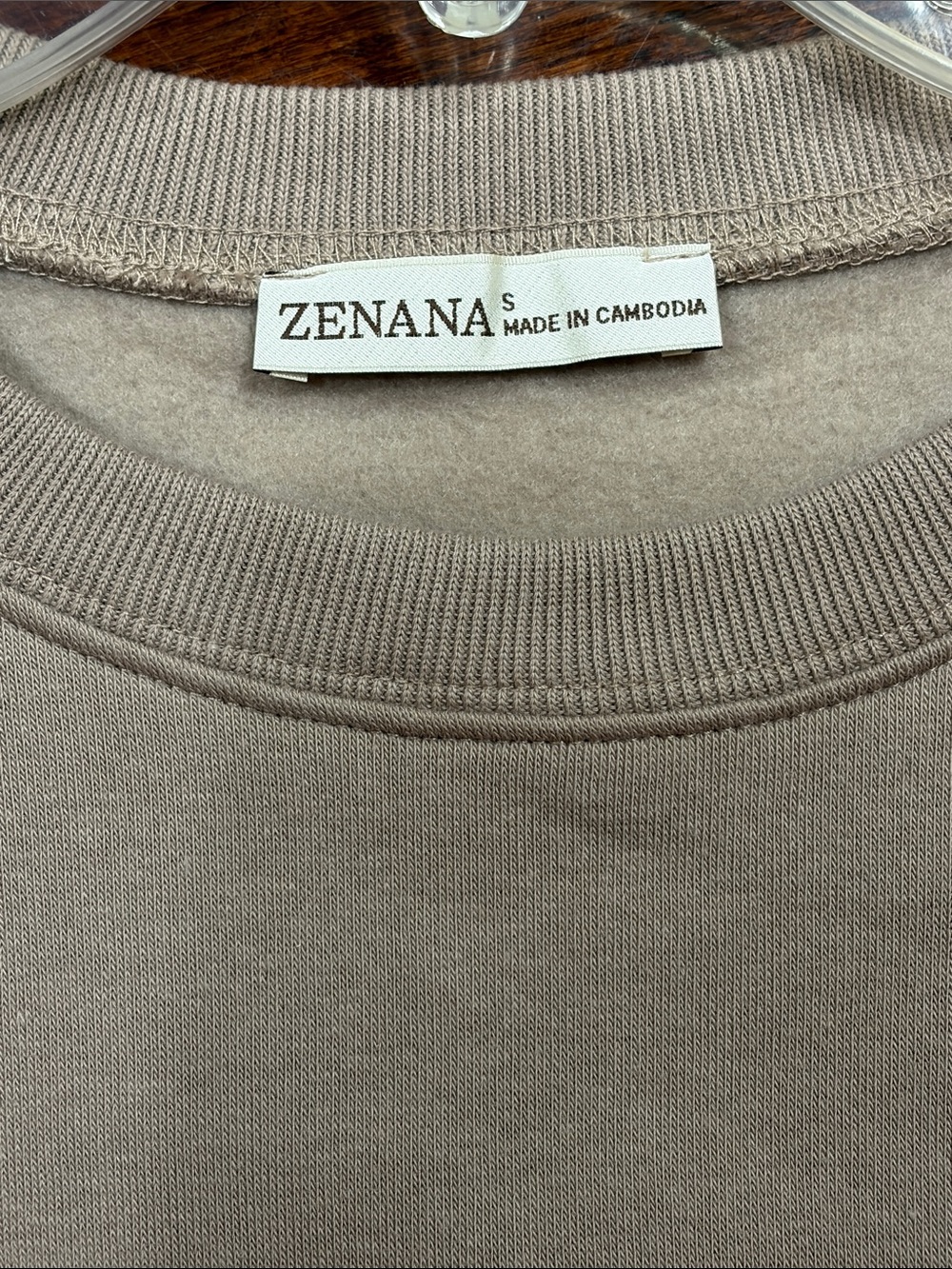 Zenana/women’s NWOT Cocoa Boyfriend Crewneck Top Size S - Picture 7 of 8